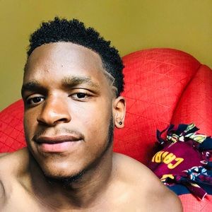 Meet your Posher, Delshawn